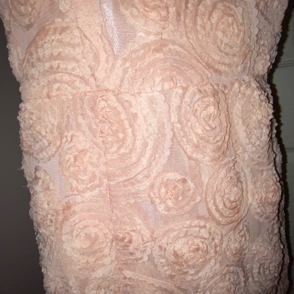 LUSH ♡ Gorgeous & Flattering Dress - Picture 10 of 12